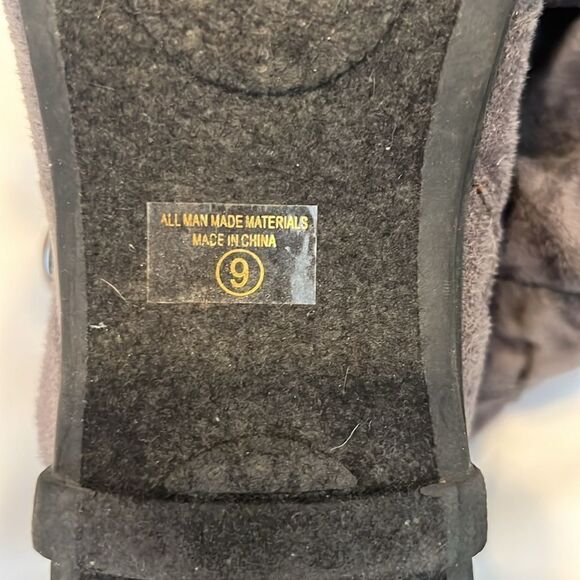 Shiekh sz9 grey comfy faux suede “Savannah” side zip strappy boots EUC No box - Picture 7 of 13